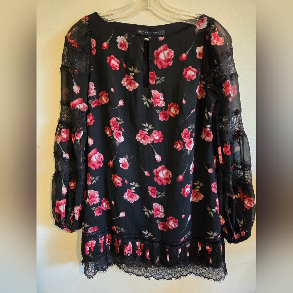White House Black Market Medley Lace Trim Bise Top Black Red w/ Plum 0P